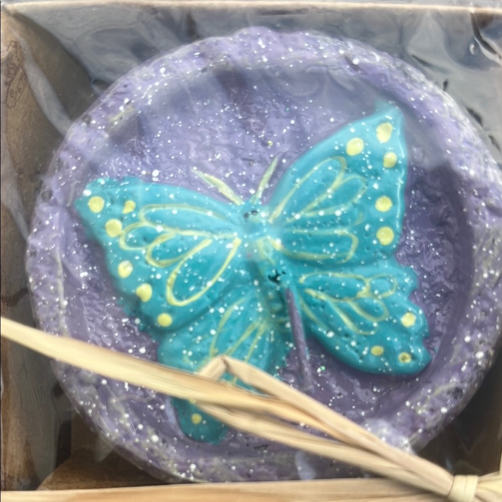 Colorful Insect Floating Candle Set - Picture 6 of 7